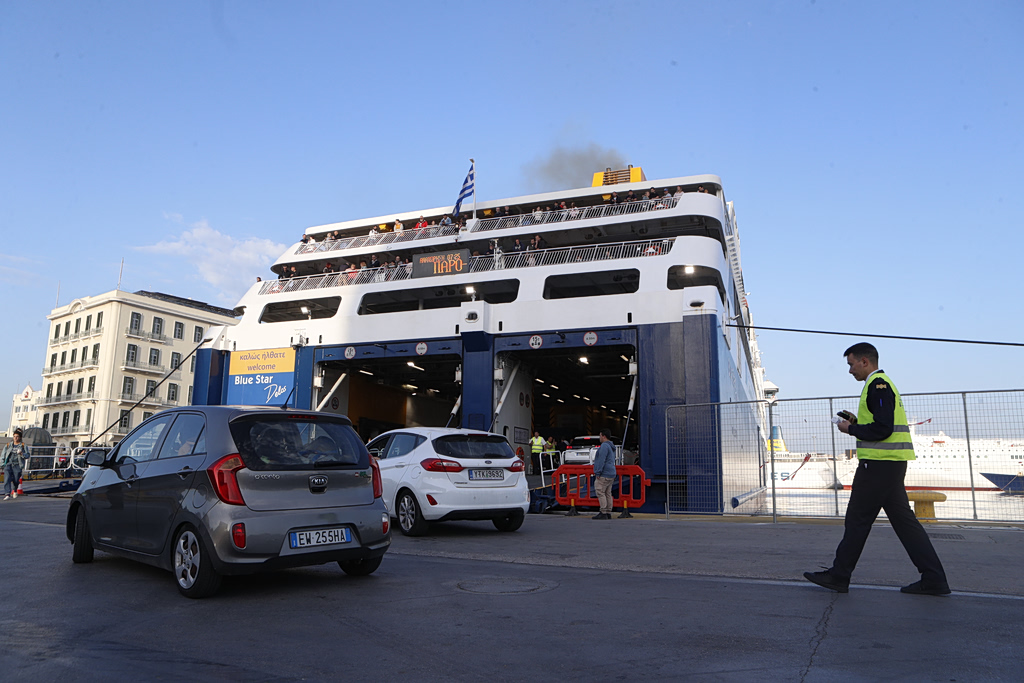 Ferry Bookings in Greece Down Ahead of Easter