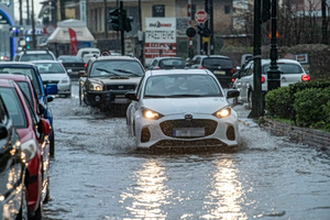 Storm Erminio Hits Samos: Video of Impressive Waterspout