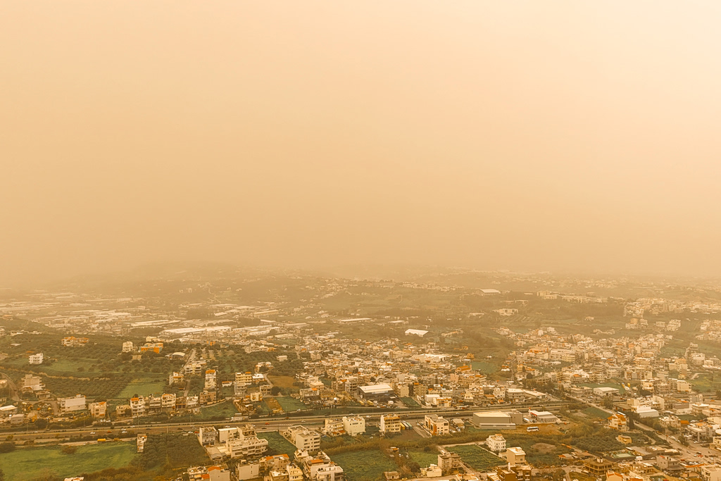 Thick Layer of Sahara Dust Disrupts Flights on Crete (Vid)