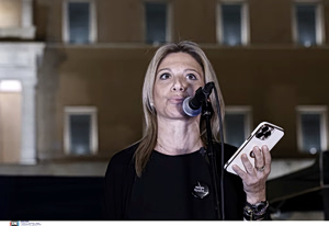 Karystianou Finally Announces New Party on Wed.