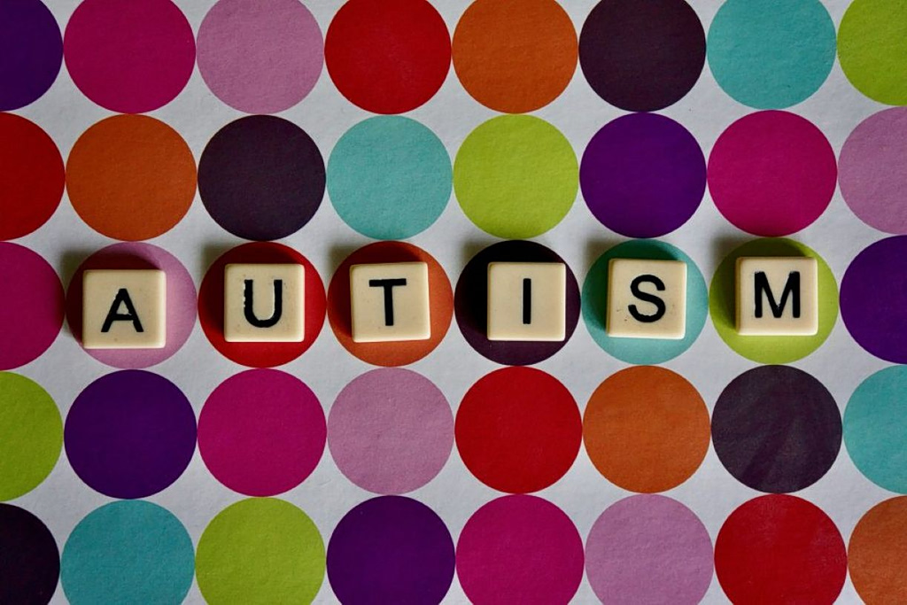 Autism Awareness Day in Greece: Promises Without Classrooms