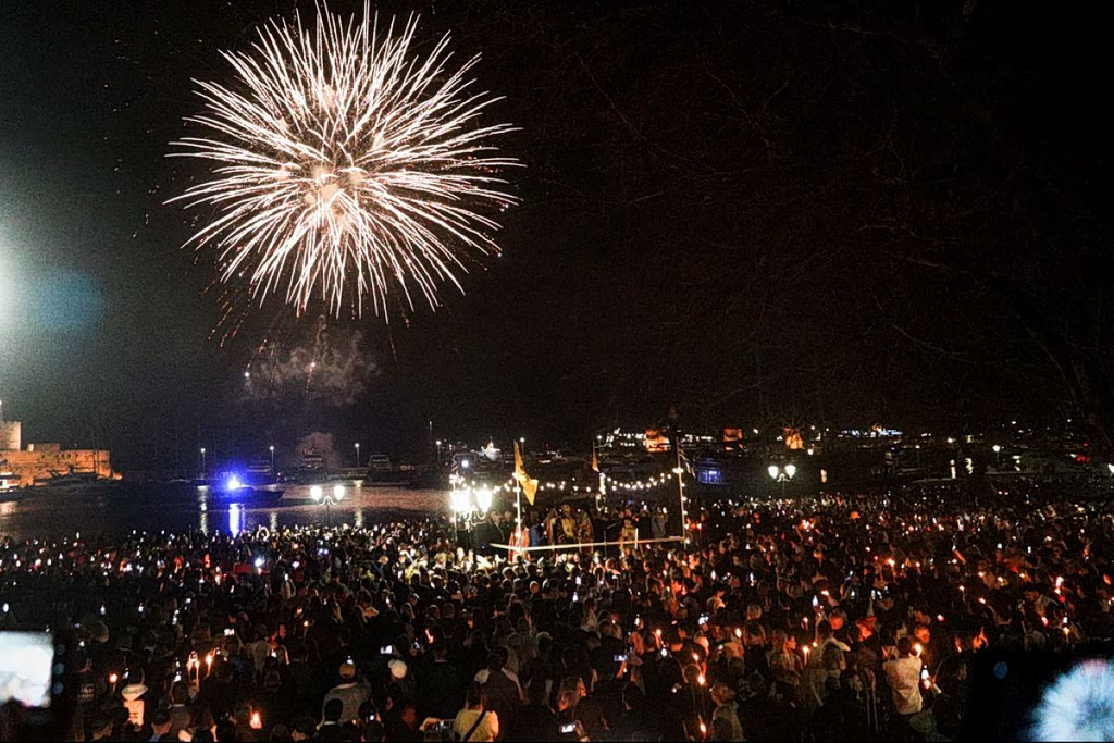 Easter in Greece: Timeless Traditions Just Beyond the City