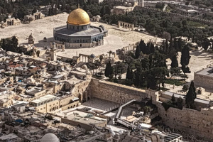 Holy Week Under Fire: Faith Persists Amid War in Lebanon and Jerusalem