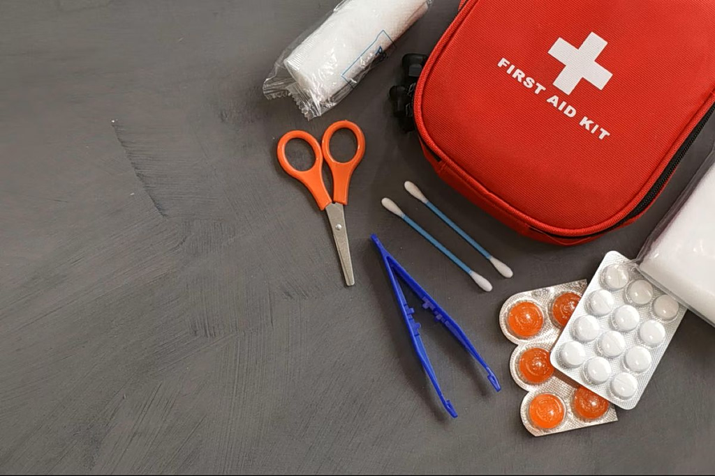 Stricter Standards for In-Car First Aid Kits Introduced