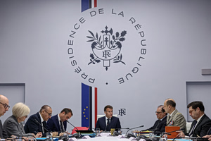 Macron Says 15 Countries to Secure Hormuz Shipping