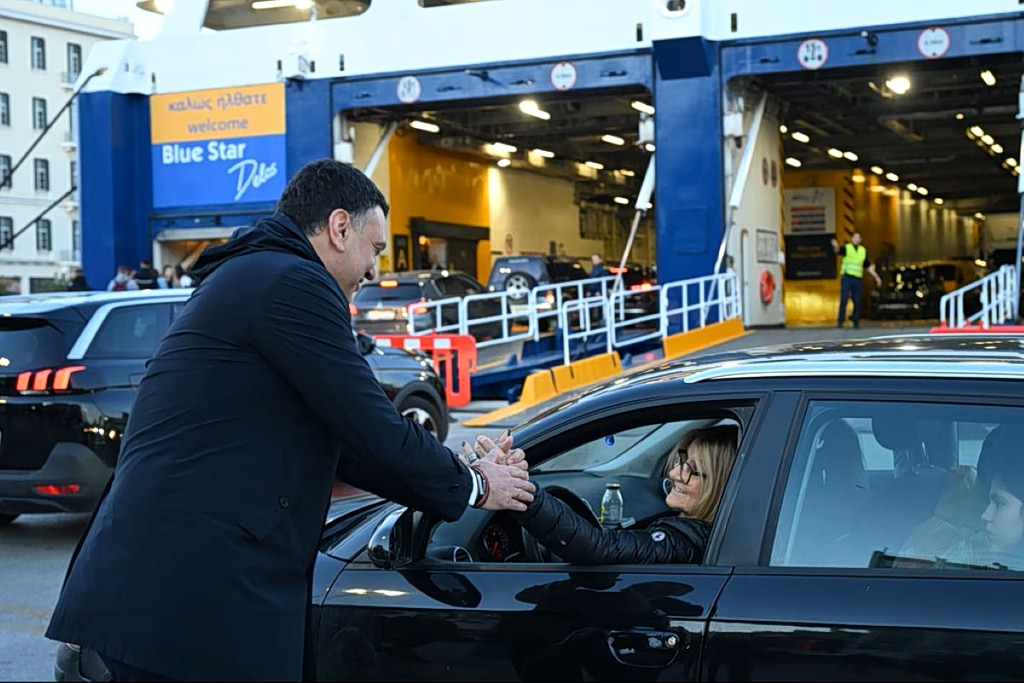 Easter Getaway Under Tight Watch at Piraeus Port