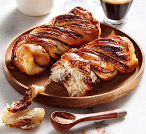 Chocolate Babka (Braided Sweet Bread)