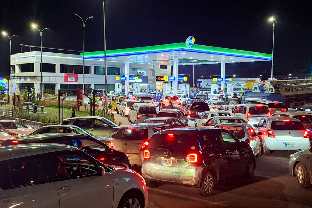 Google Maps Adds Fuel Prices at Gas Stations in Greece