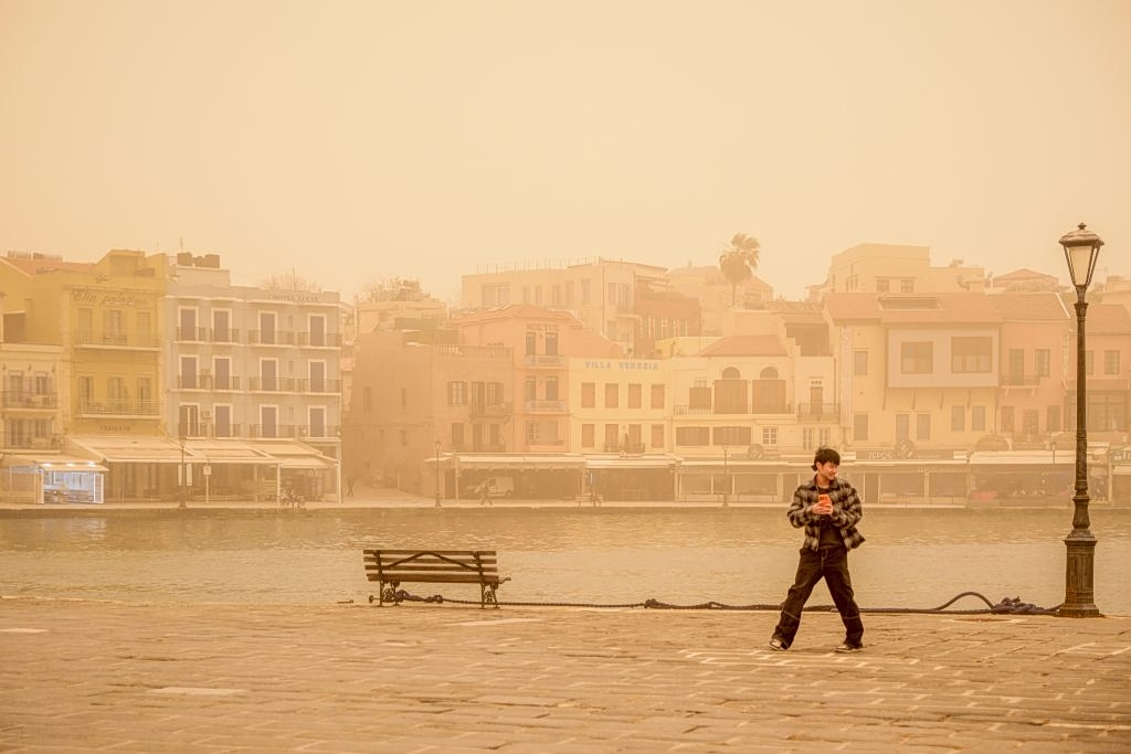 Dust, Muddy Rain and Higher Temps Post-Easter
