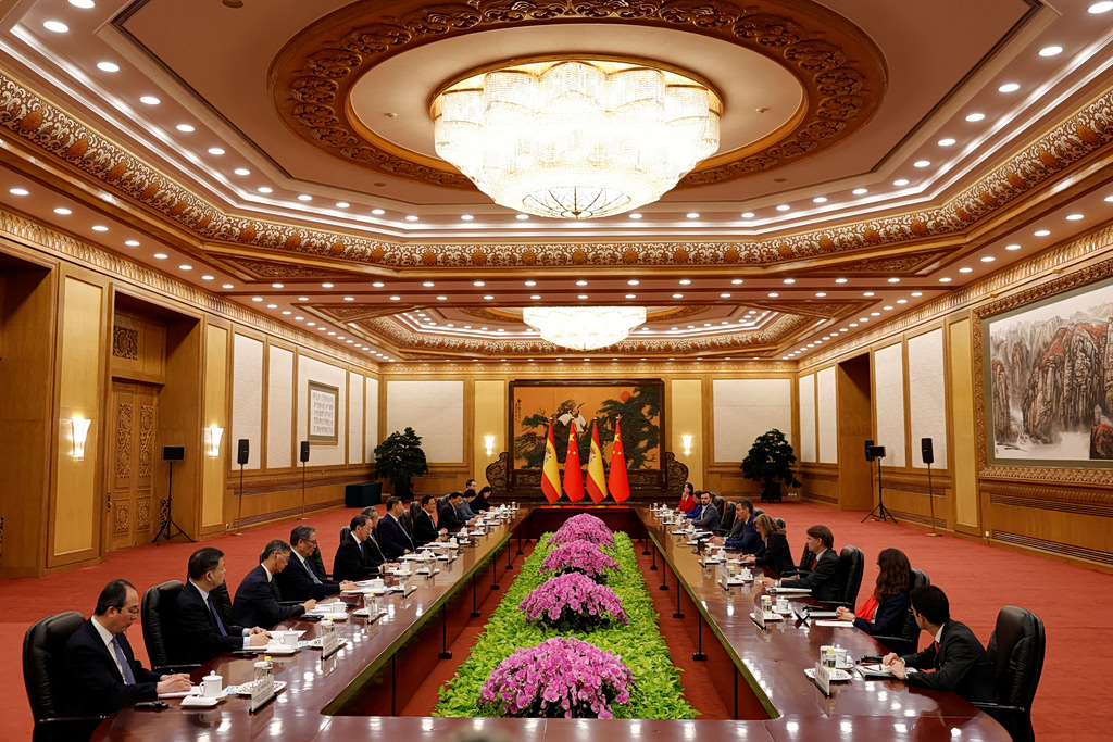 Spain, China Deepen Ties Amid Global Order Concerns