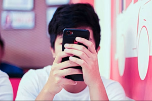 Australia’s Social Media Ban Falters as Teens Find Workarounds