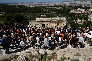 Greece Tourism Dips in March Amid Middle East Conflict