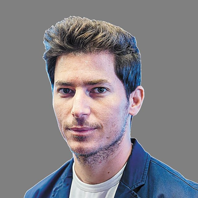 Petros Kasfikis, US Correspondent