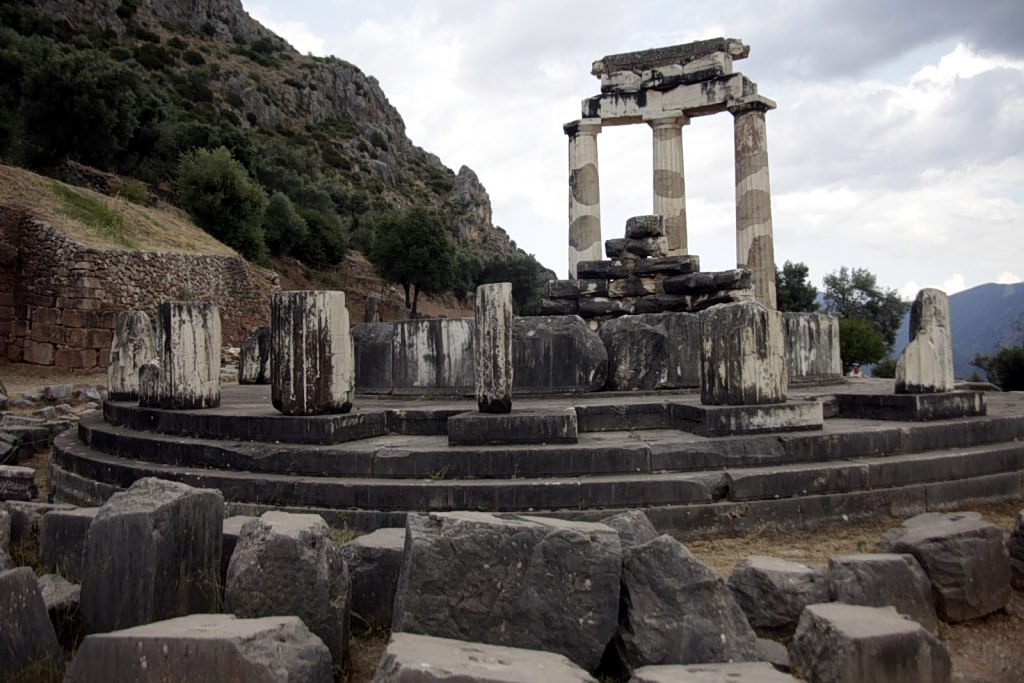 Greece Pushes for Western Balkans EU Accession at Delphi
