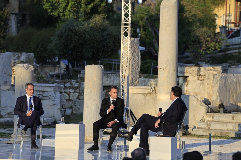 Macron Hails ‘Historic’ Alliance Between Athens, Paris (Livestream)