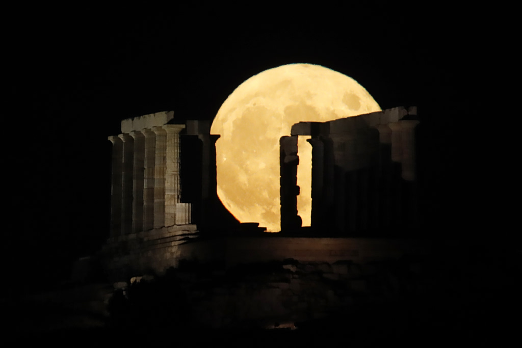 Two Full Moons will Grace the Sky in May