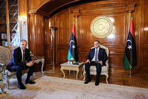 Greek FM in Tripoli Discusses Maritime Delimitation, Bilateral Ties