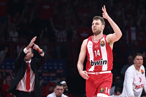 Olympiacos BC Down Monaco in Euroleague Playoffs to Take 1-0 Lead
