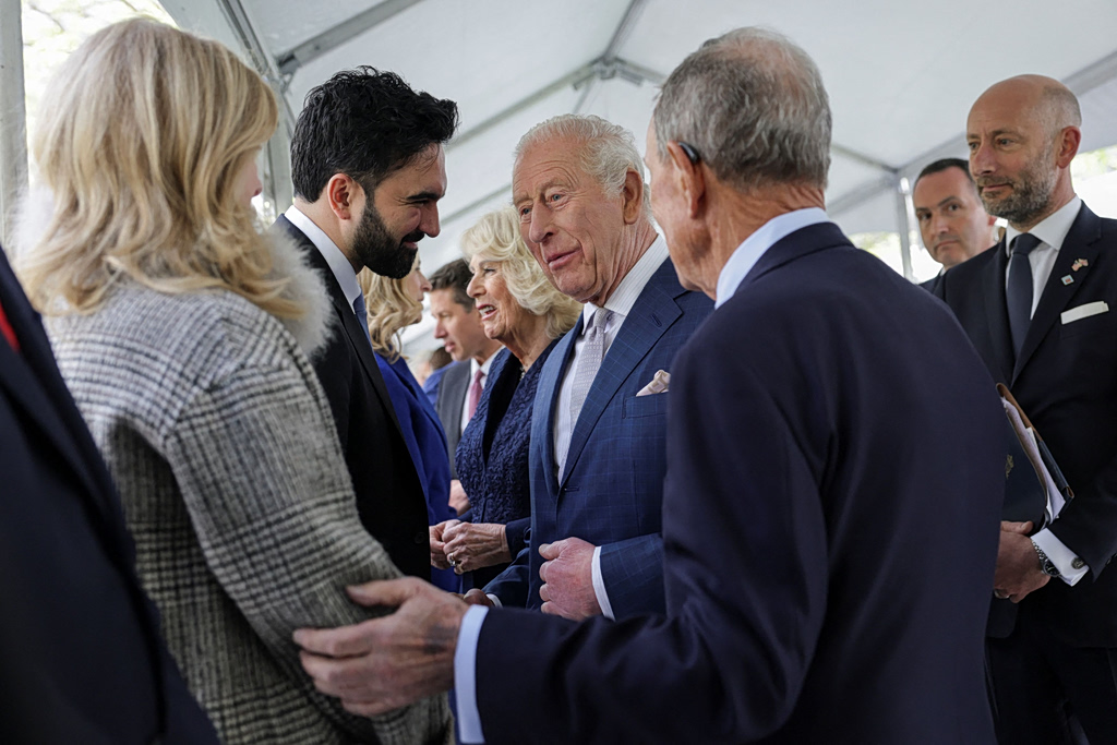 NYC Mayor Urges Return of Koh-i-Noor Diamond