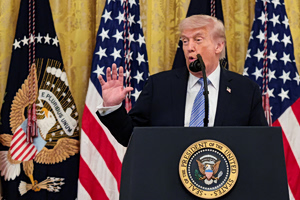 Attacks on U.S. Warships in Strait Test Trump’s Desire to End Iran War