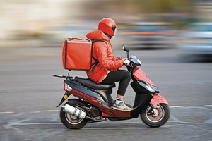 Delivery Driver Attacks Women in Athens Suburbs