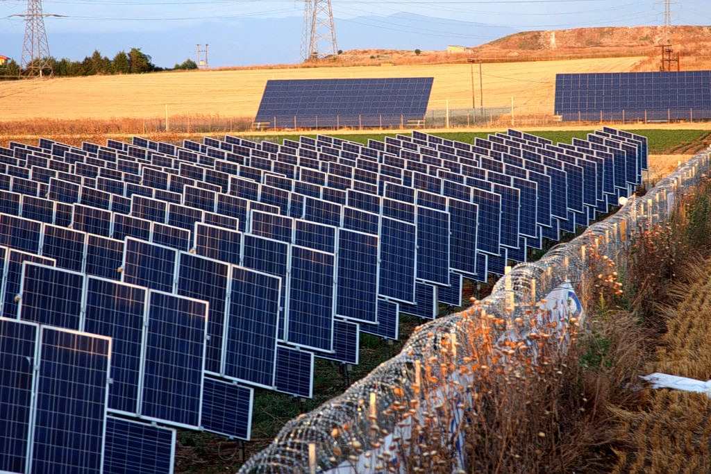 Solar Power Could Cut EU Gas Imports by €223B