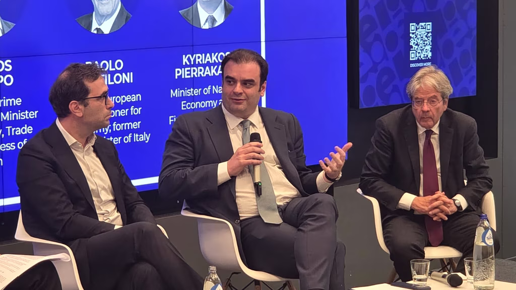 Pierrakakis Warns EU Must Unite or Lose Opportunity