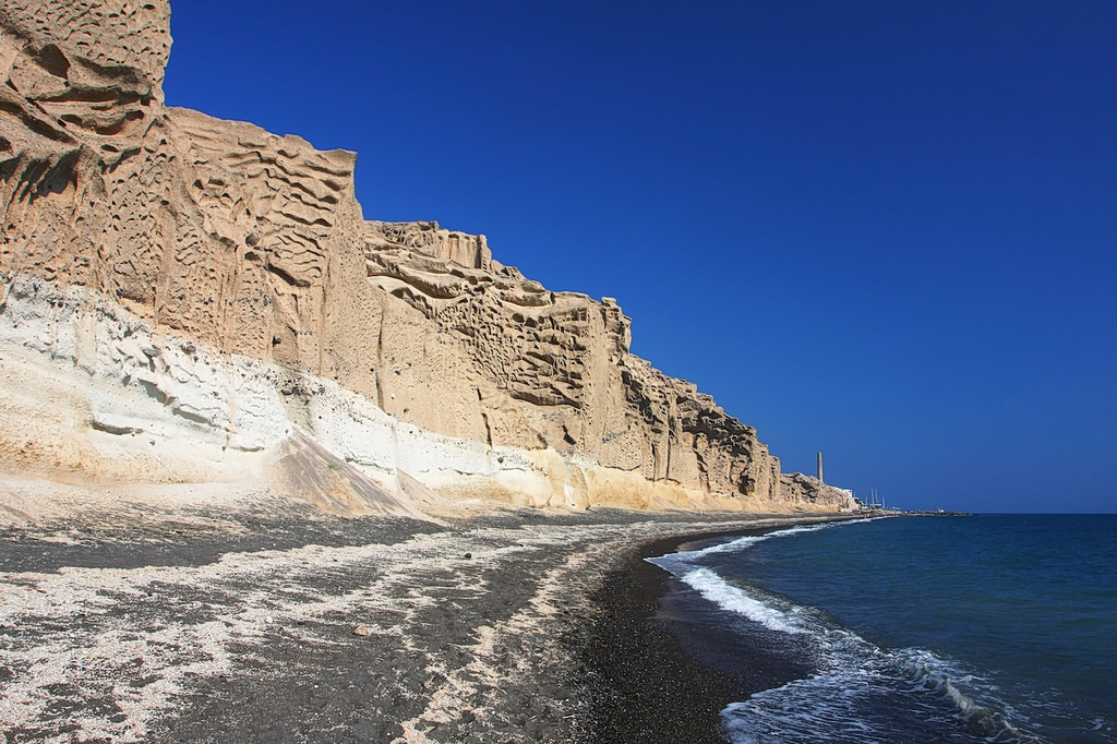 Royal Caribbean Beach Club Sparks Backlash on Santorini