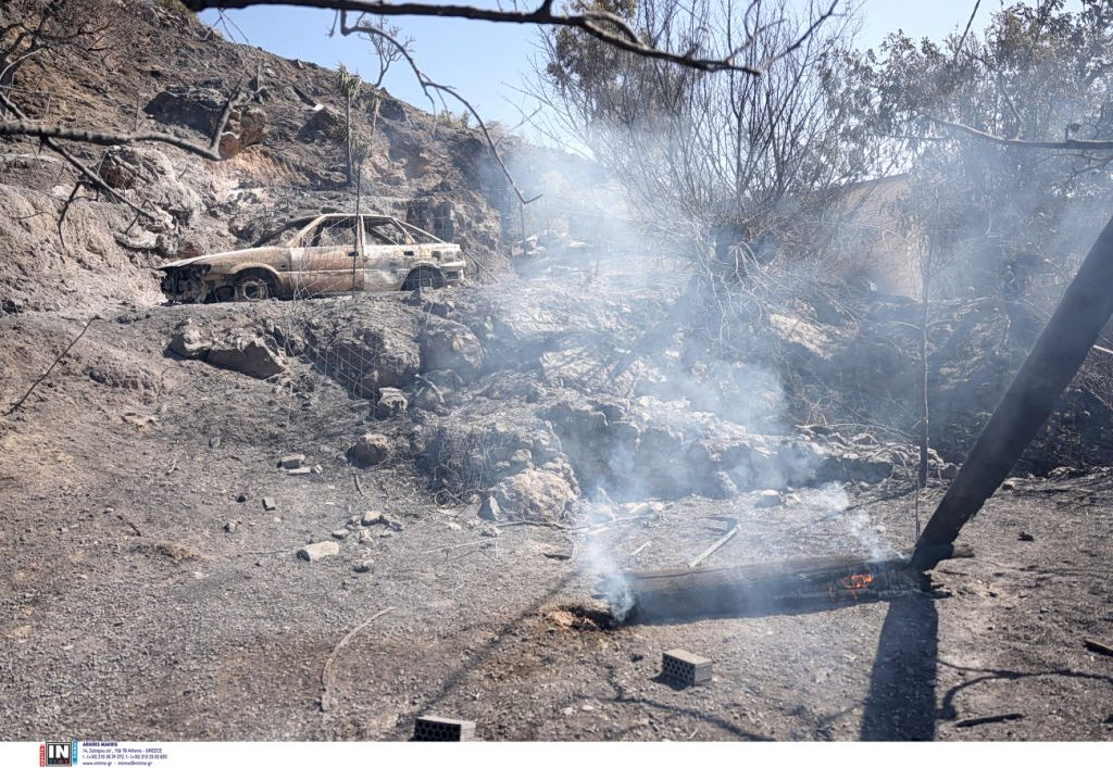 Body Found in Burned Car Near Central Greece