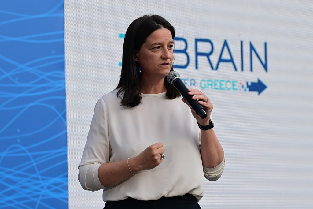 Greek Government Tries to Woo Back Brain Drain Generation