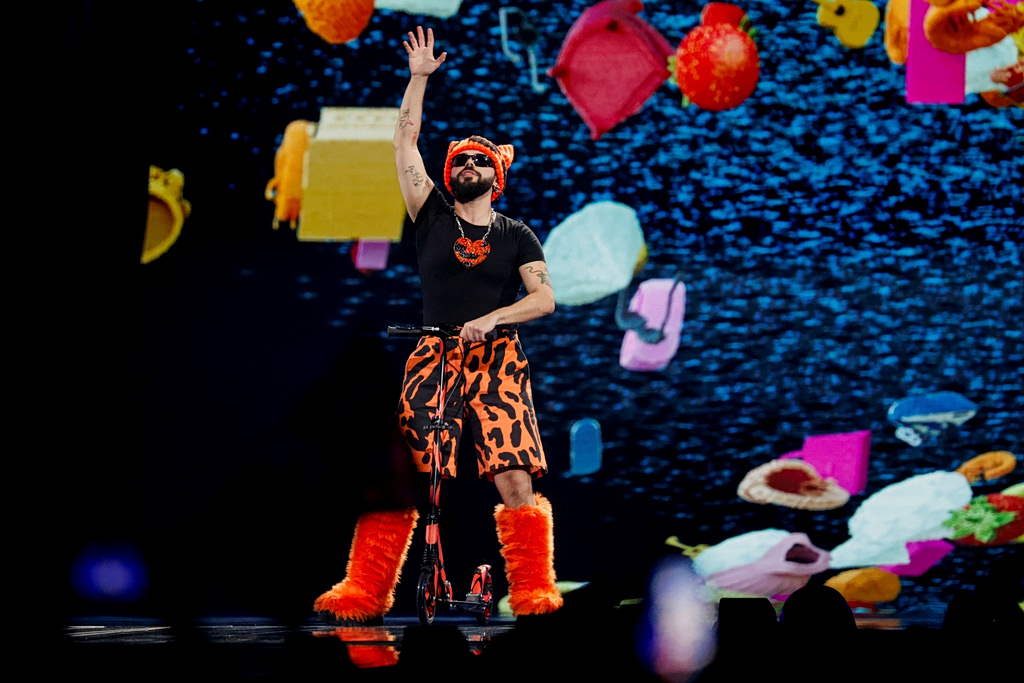 Greece Again in Eurovision Final with ‘Ferto’ by Akylas (Vid)