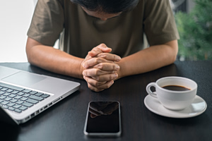 Thinking machines and praying humans