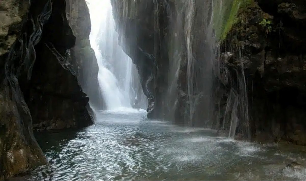 Crete’s Kourtaliotiko Gorge Reopens With Entry Fee and New Protection Measures