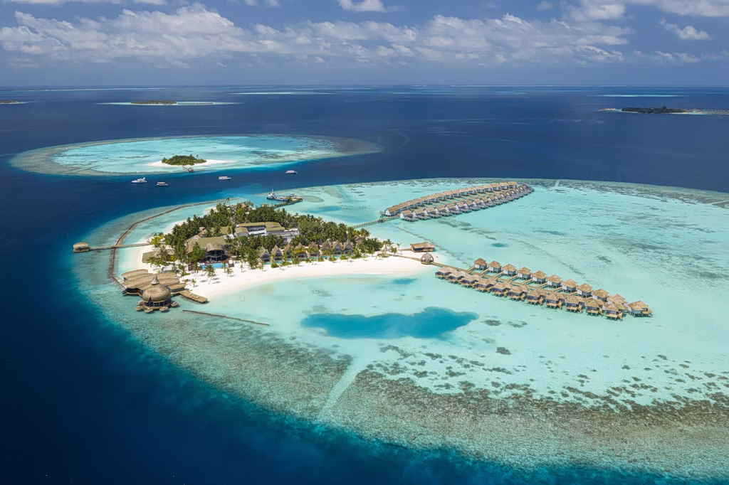 Rescue Diver Dies in Maldives in Recovery Operation