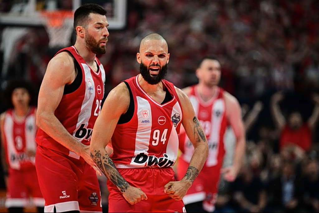 Olympiacos Storm Into Final with Statement Win Over Fenerbahce