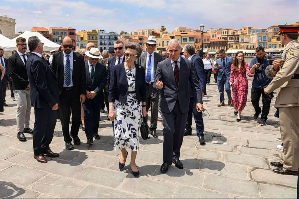 Chania Marks 85th Anniversary of the Battle of Crete with Royal Presence