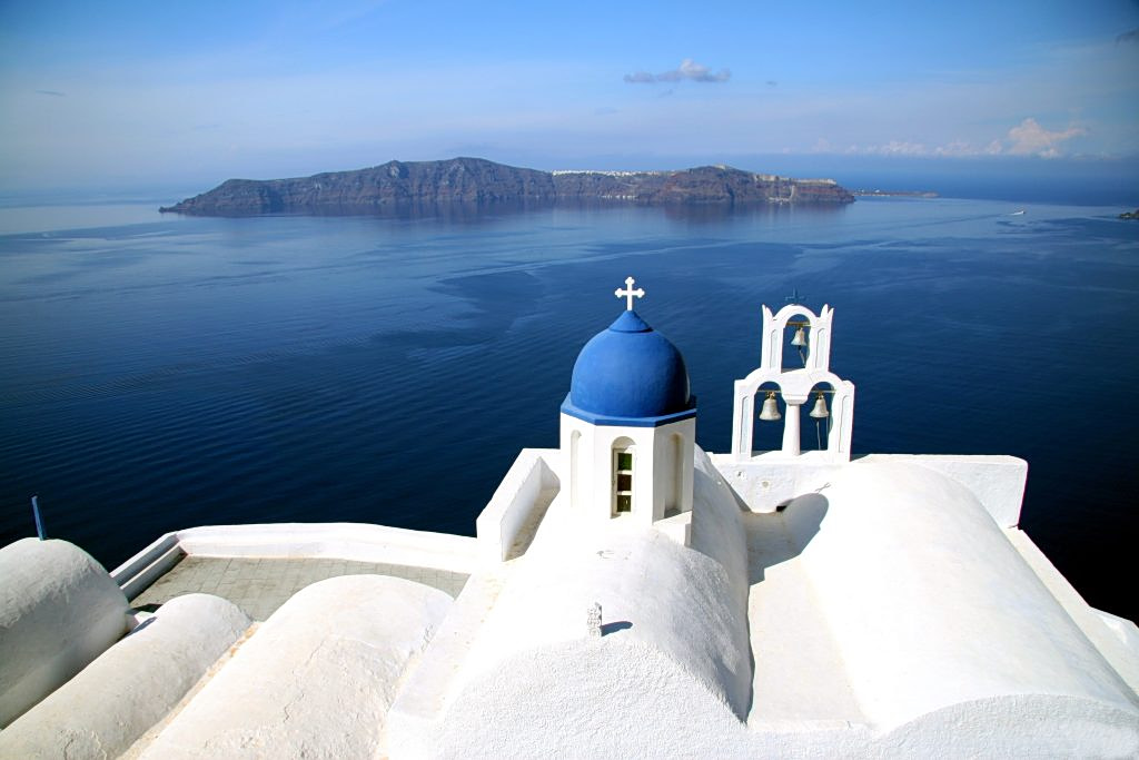Greek Islands Face Doctor Shortages Before Summer Surge