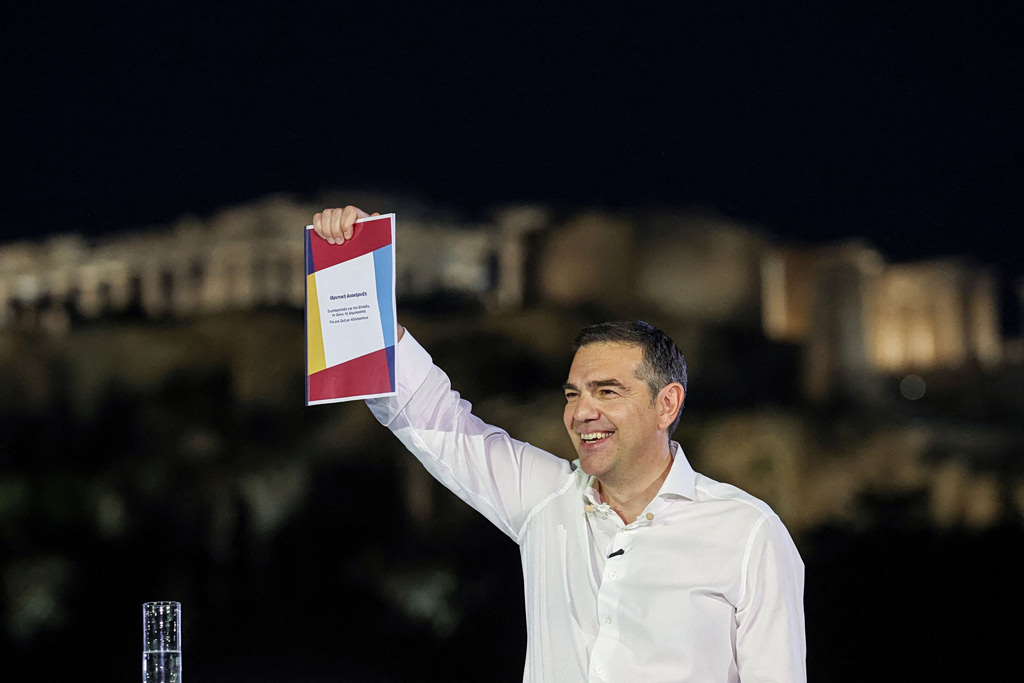 Poll: Tsipras’ New Party Already in 2nd Place at 16.1%
