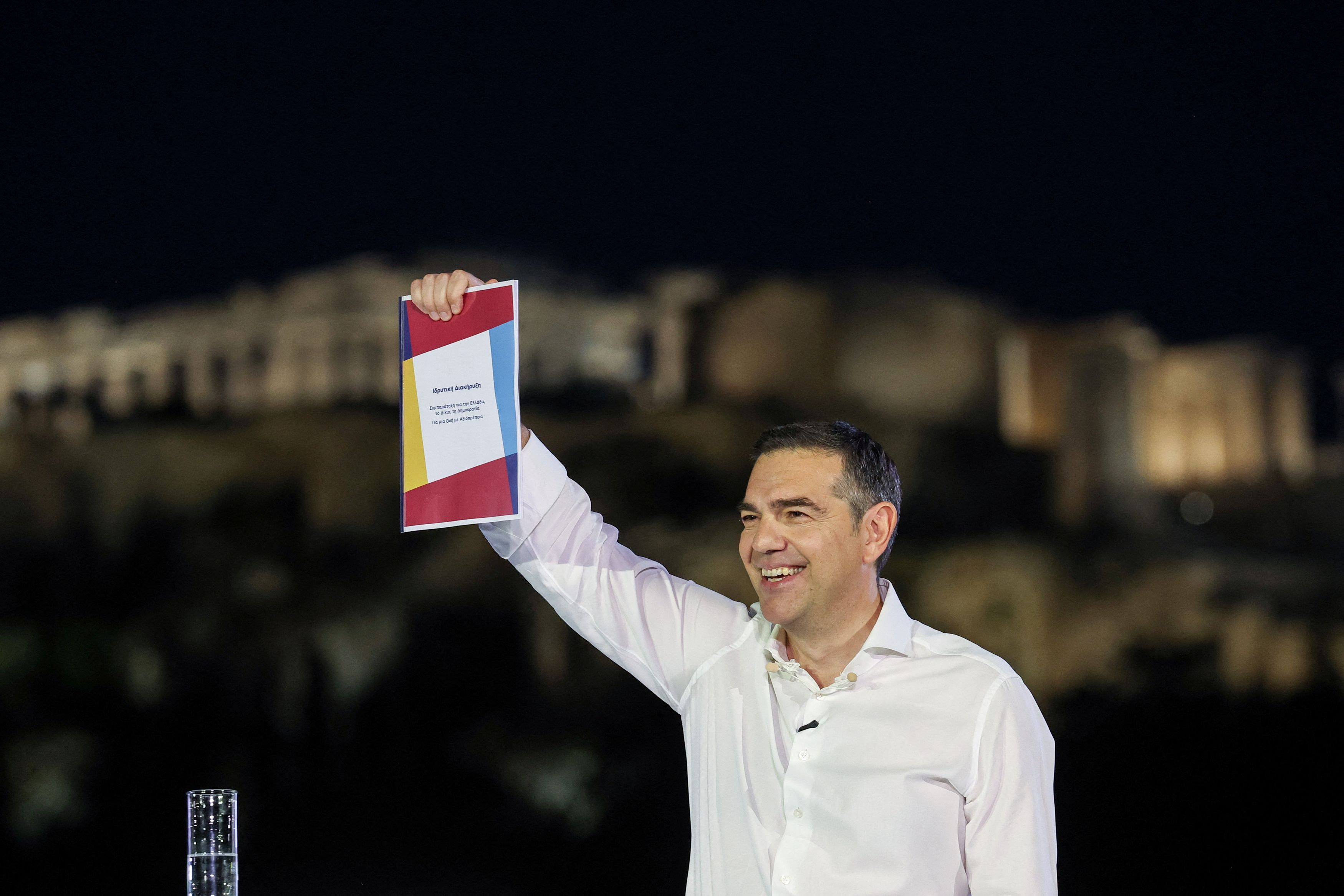 Poll: Tsipras’ New Party Already in 2nd Place at 16.1%