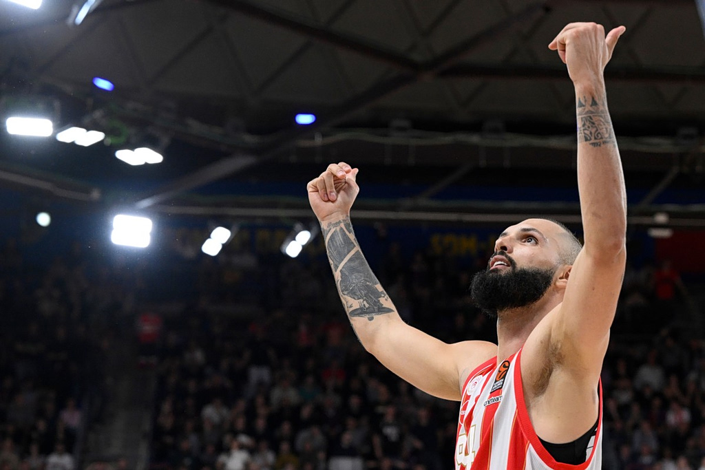 Evan Fournier’s Greek Food Obsession Wins Fans Over