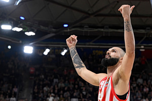 Evan Fournier’s Greek Food Obsession Wins Fans Over