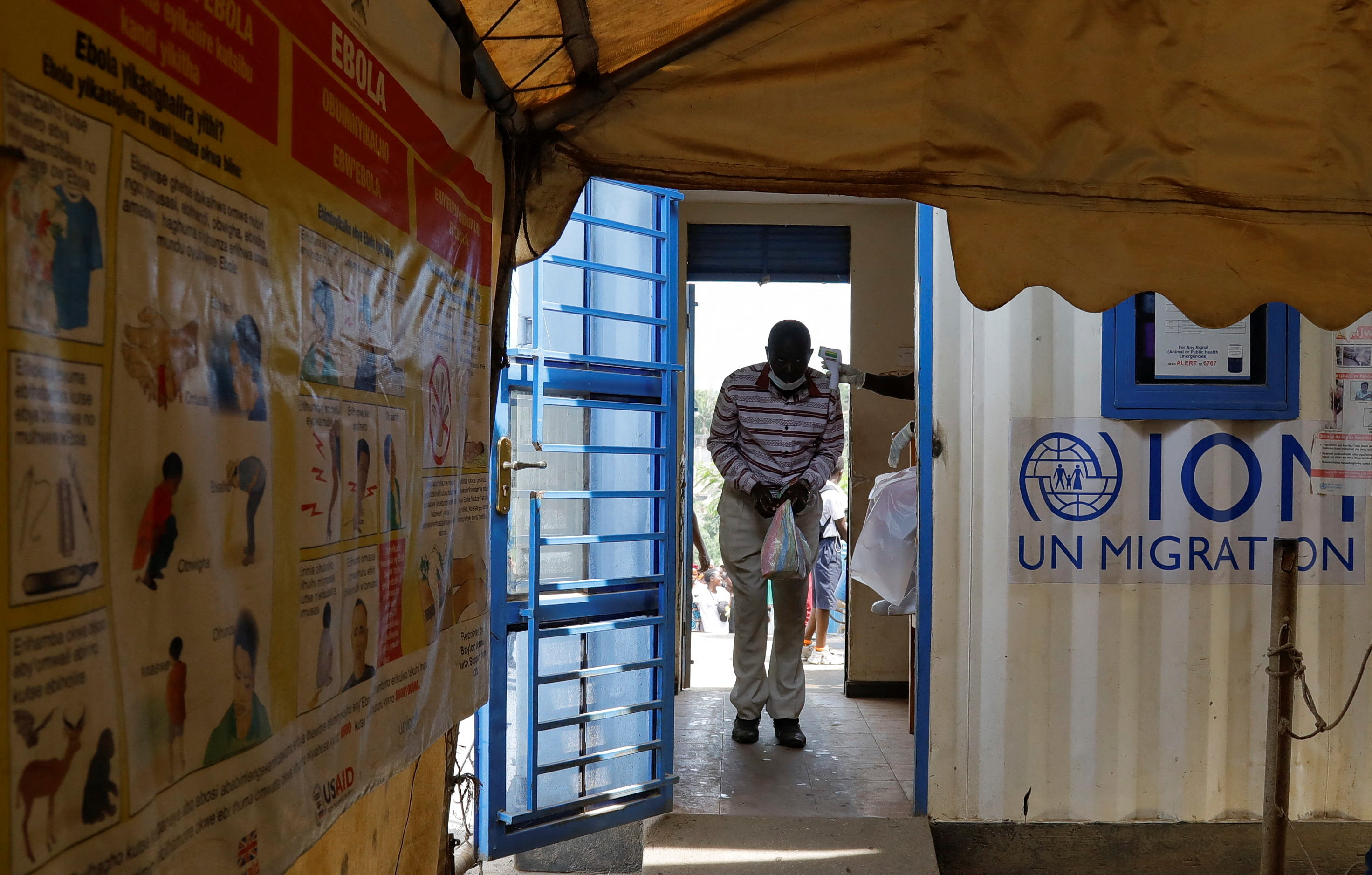 WHO Prioritizes Ebola Treatments for New Trials