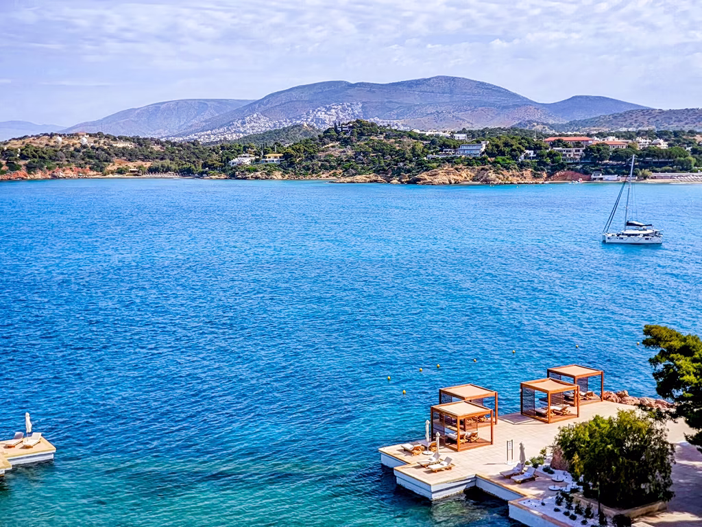 Greece Weather: Mostly Sunny with Highs up to 34°F (94°F)