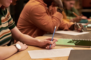 Screen-Free Schools: A Global Education Trend in the AI Era 