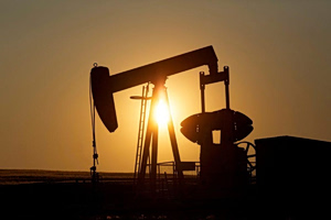 Oil Rises for Third Day as Gulf Tensions Escalate