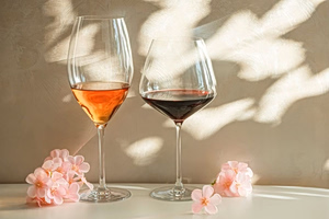 A Toast to Summer: Greek Wines for the Season