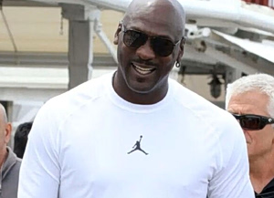 Michael Jordan Holidays in Mykonos Aboard Superyacht