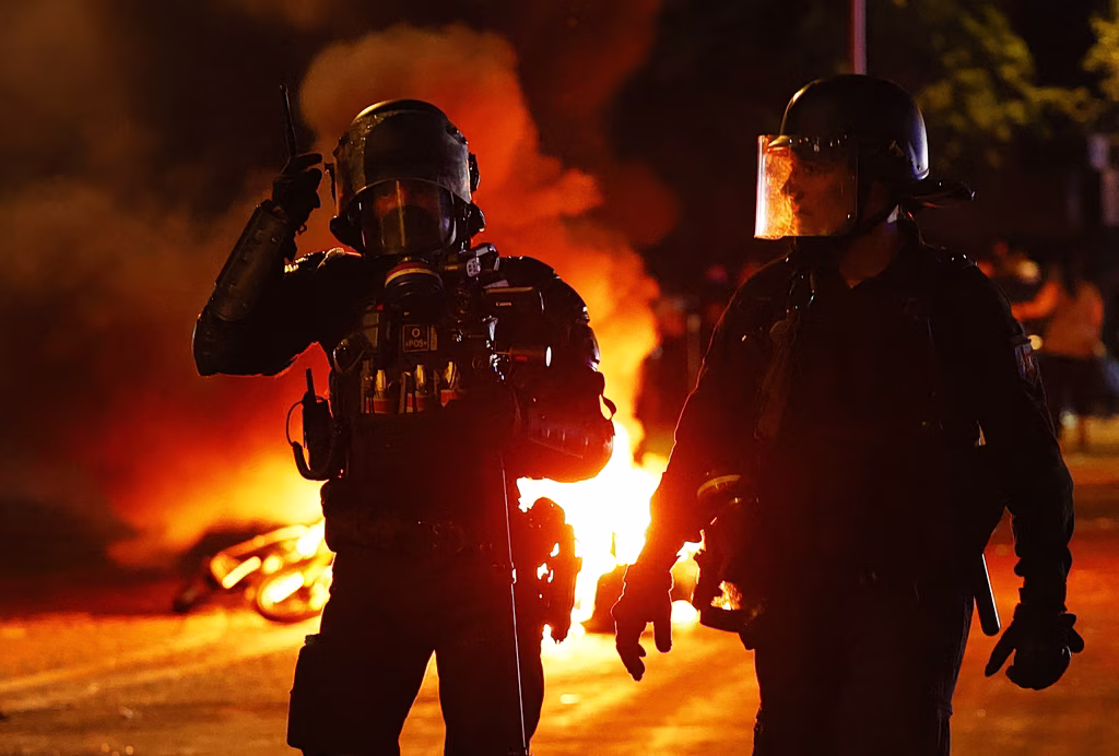 PSG Riots Give France’s Far Right a Polling Boost