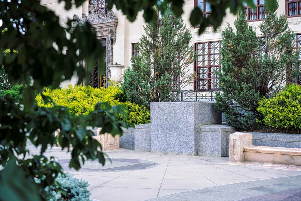 U.S. Cities Dust Off Statues They Hid Away in 2020