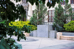 U.S. Cities Dust Off Statues They Hid Away in 2020
